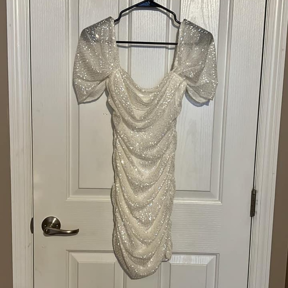Hello Molly frequent the club dress